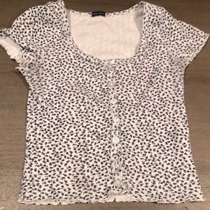 Brandy Melville floral tee